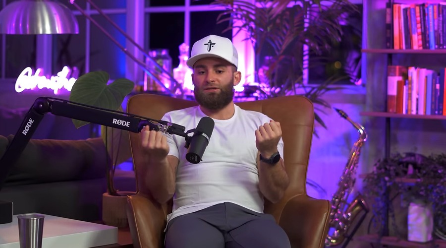 晶圆代工业务前景迷雾重重 英特尔(INTC.US)股价重挫超8% 凭空消失年内涨幅